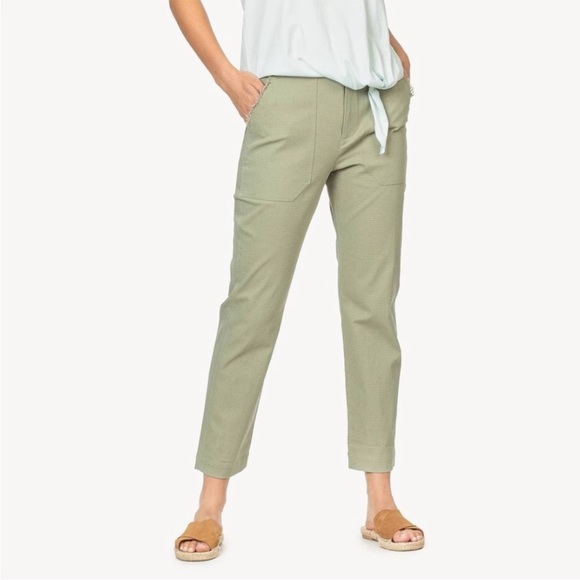 Lilla P Pants - NWT lilla P army green khaki‎ ankle pants